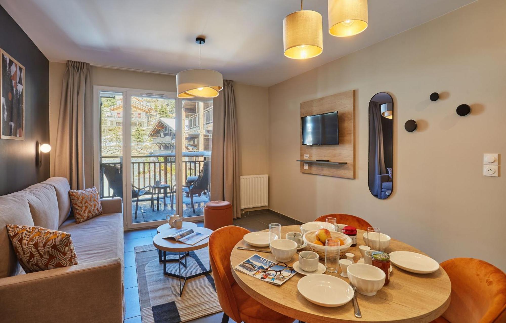 Residence Prestige Odalys Le Mont D'โอรง ภายนอก รูปภาพ